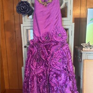 Kiss Kiss Prom Pageant Evening Gown Size 2 Vibrant Purple